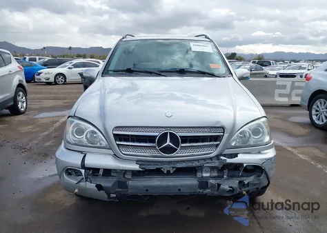 2003 Mercedes-Benz Ml 500 z USA, uszkodzony, nr VIN 4JGAB75E13A404415